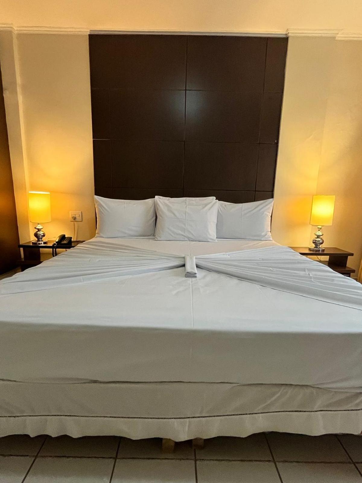 Imperador Palace Hotel Franca Ngoại thất bức ảnh