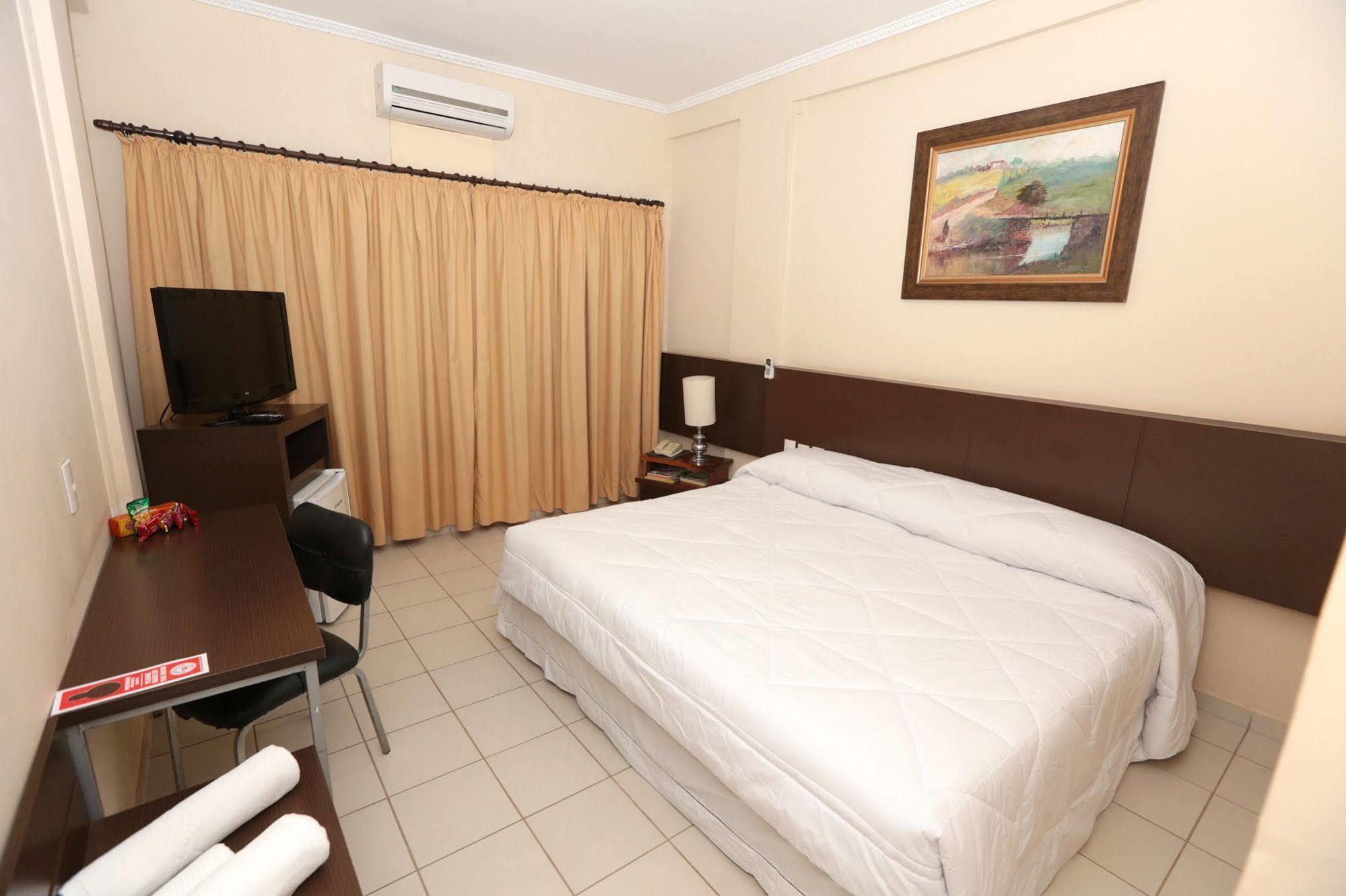 Imperador Palace Hotel Franca Ngoại thất bức ảnh